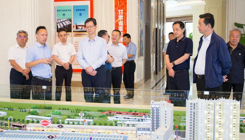 全國政協委員、省政協副主席、省民盟主委劉仲奎一行調研隴南東盛國際商貿物流港